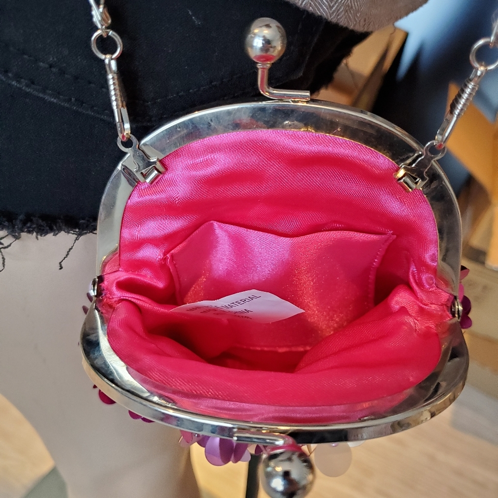 Purse - Picture 3 of 3